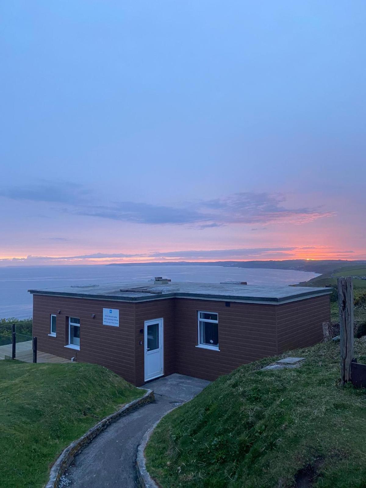 Sunset Sea View Chalet With Hot Tub 토포인트 외부 사진