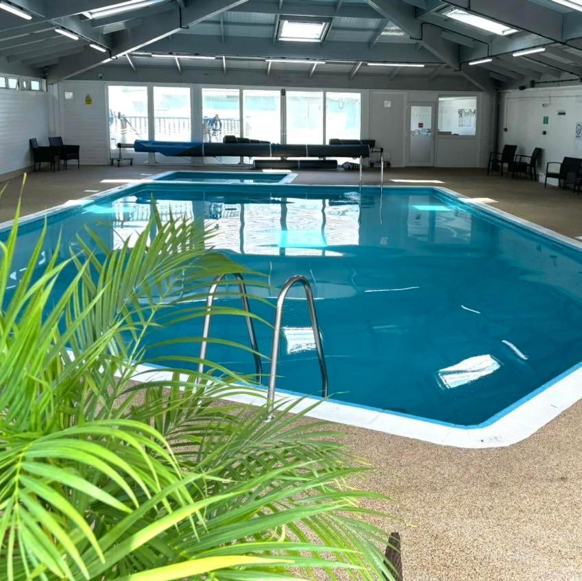 Sunset Sea View Chalet With Hot Tub 토포인트 외부 사진